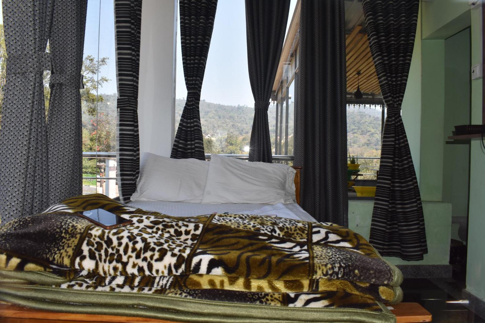 Yelagiri Goldhill Resort Luaran gambar