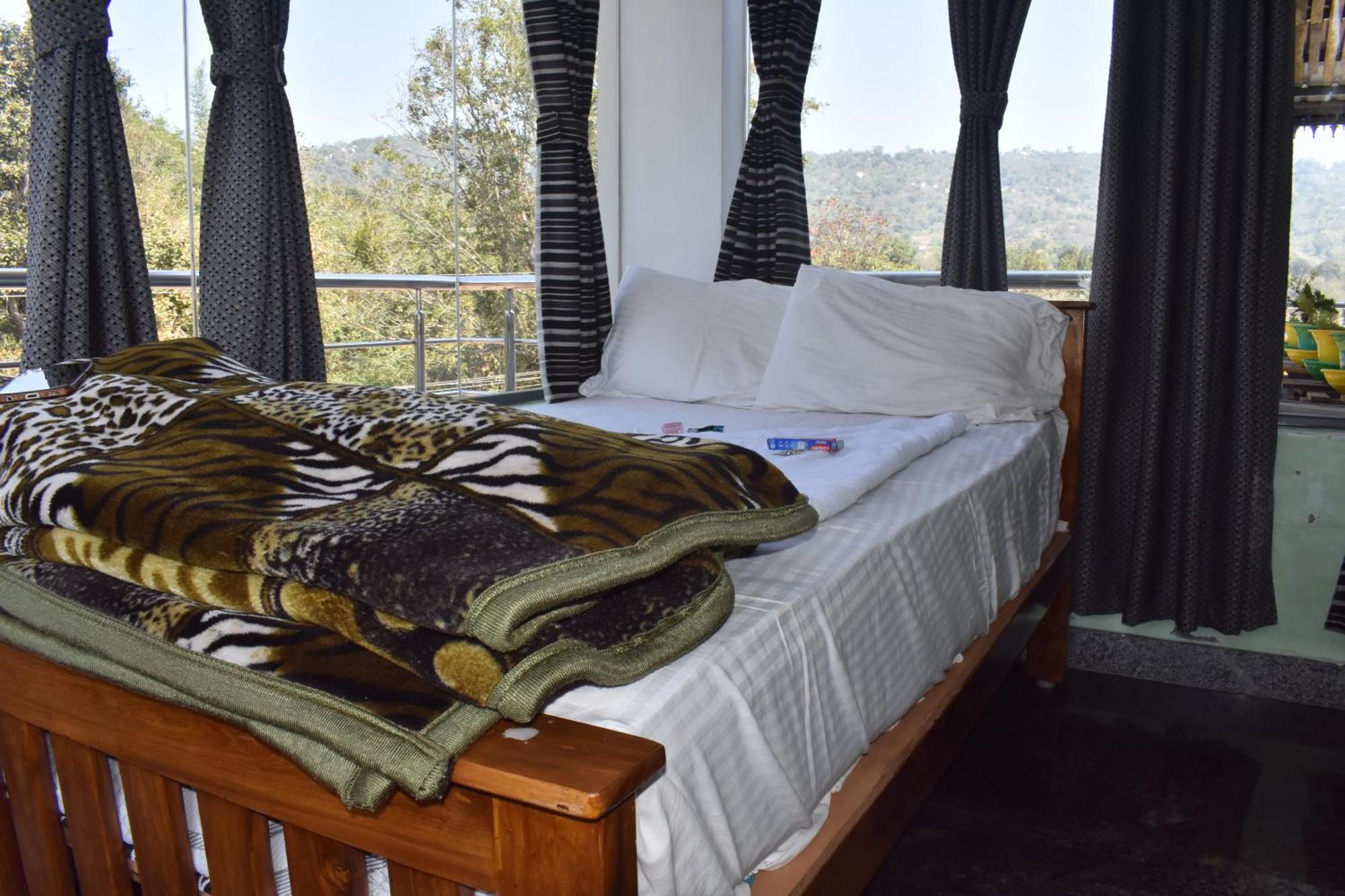 Yelagiri Goldhill Resort Luaran gambar