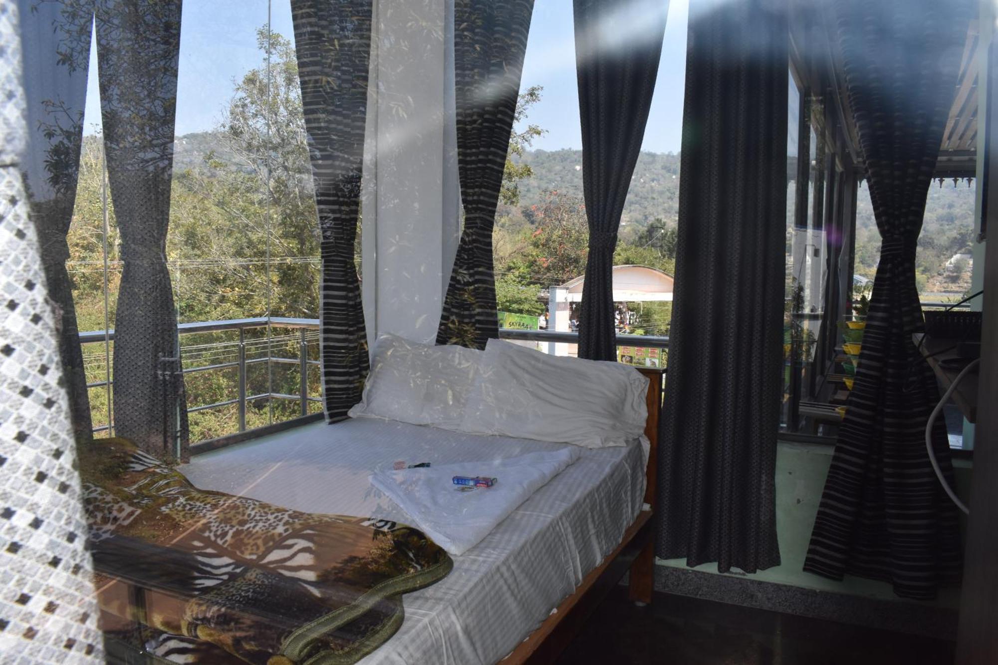 Yelagiri Goldhill Resort Luaran gambar