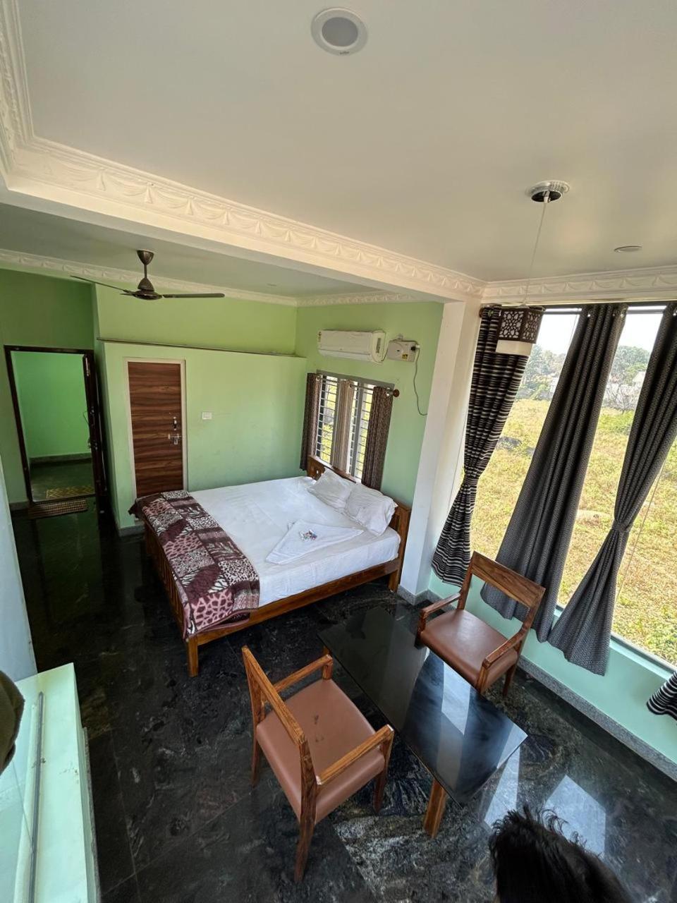 Yelagiri Goldhill Resort Luaran gambar