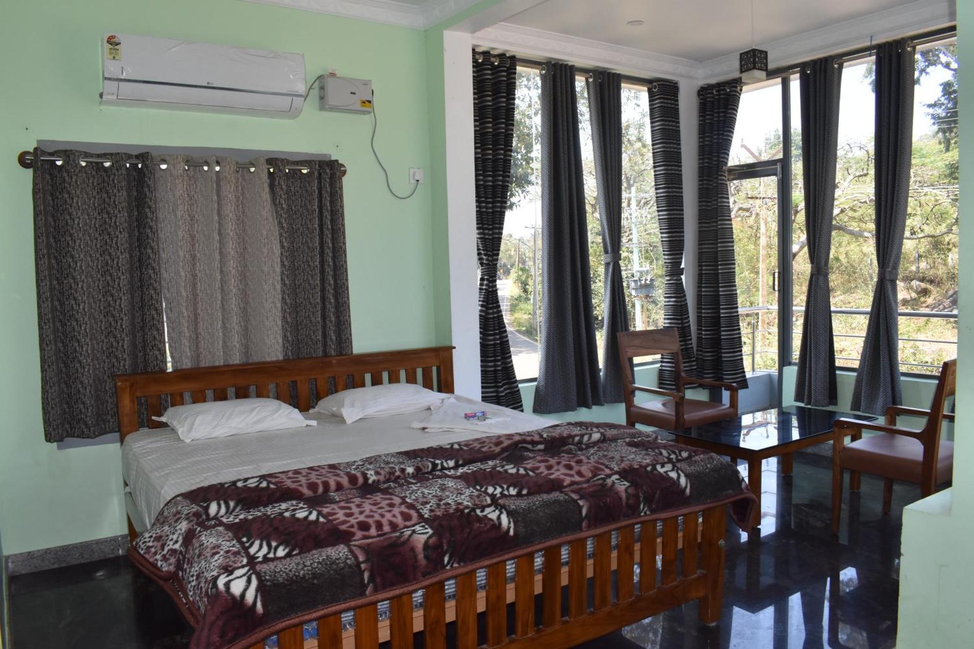 Yelagiri Goldhill Resort Luaran gambar