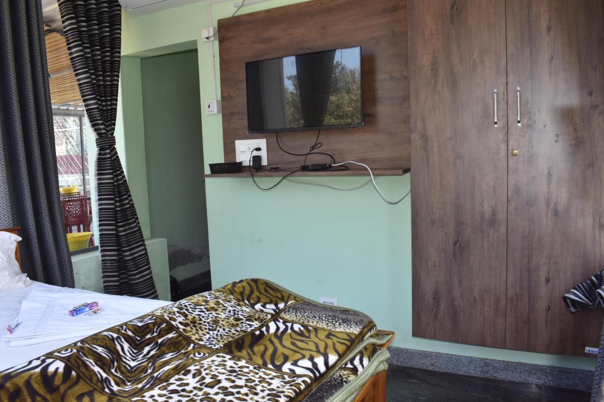 Yelagiri Goldhill Resort Luaran gambar