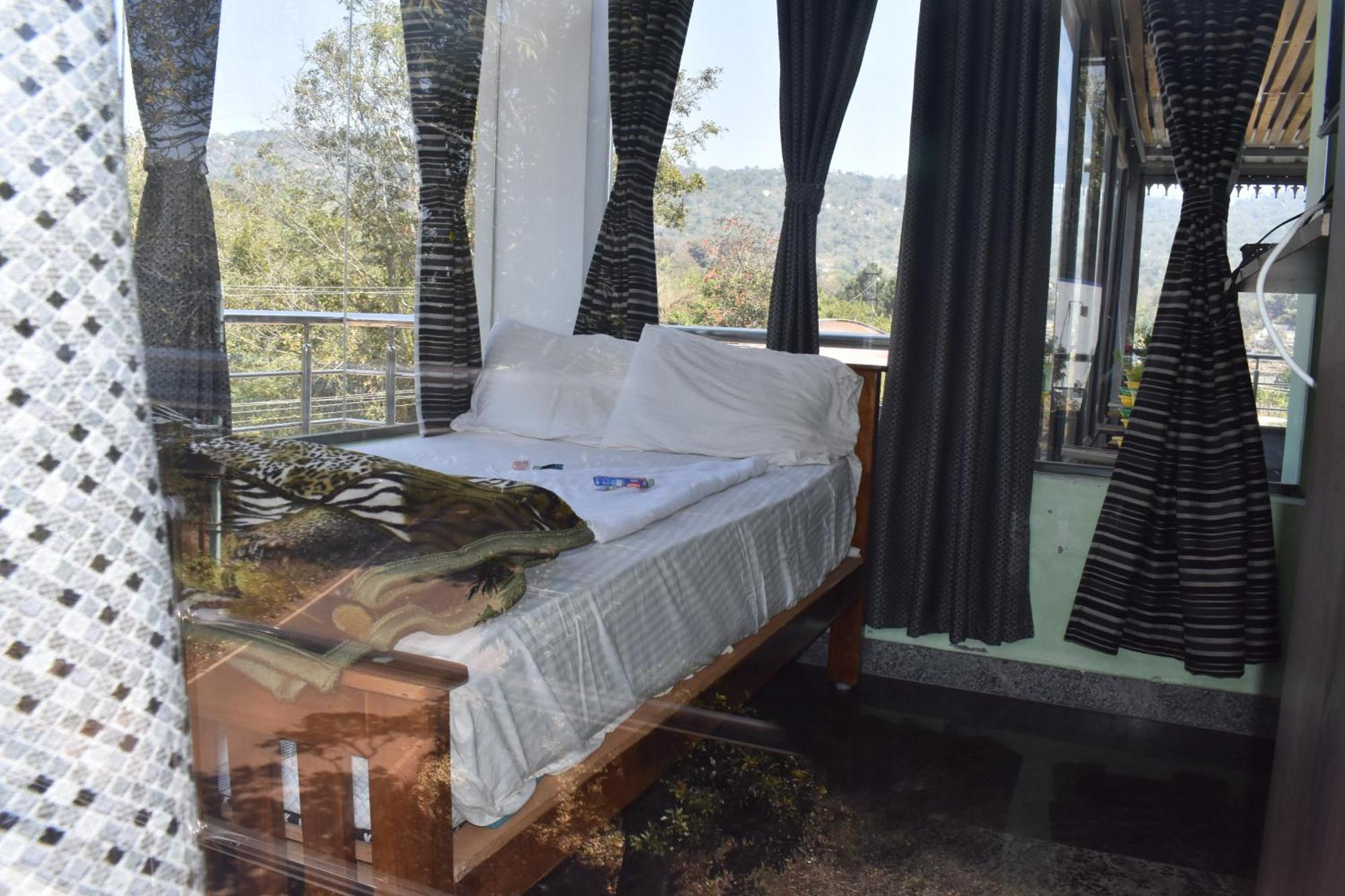 Yelagiri Goldhill Resort Luaran gambar