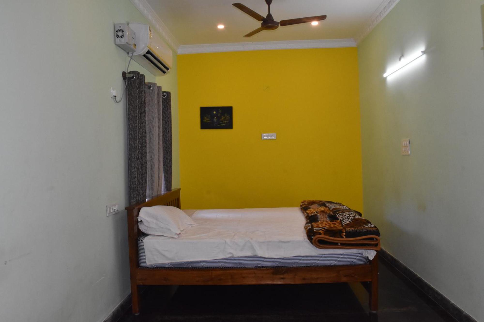 Yelagiri Goldhill Resort Luaran gambar